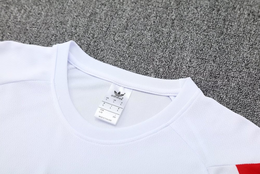 2025/2026 Bayern Munich White training suit set