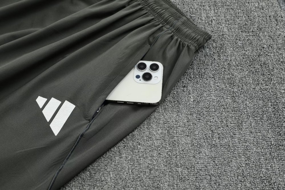 2025/2026 Real Madrid Gray Hooded jacket training