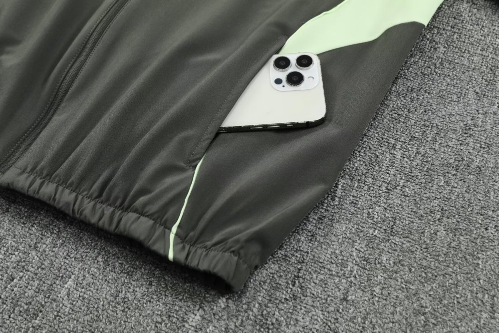 2025/2026 Real Madrid Gray Hooded jacket training