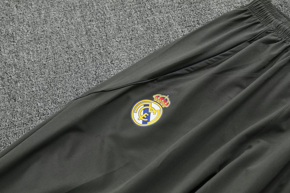 2025/2026 Real Madrid Gray Hooded jacket training