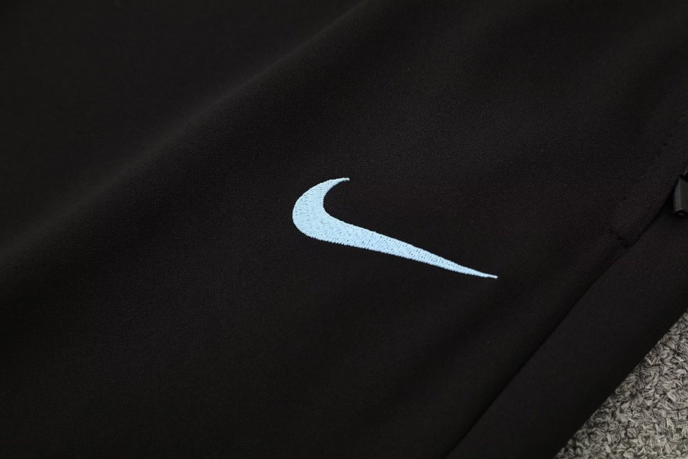 2025/2026 Inter Milan Half-zip training suit set