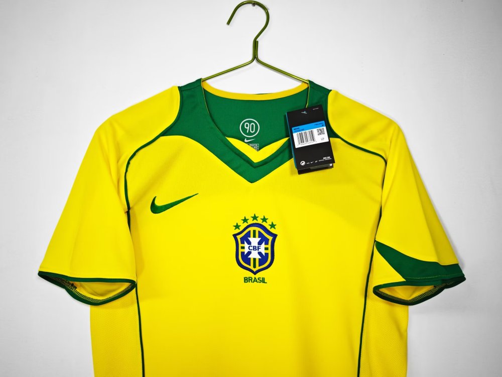 2004 Brazil Home Football Shirt （Retro ）
