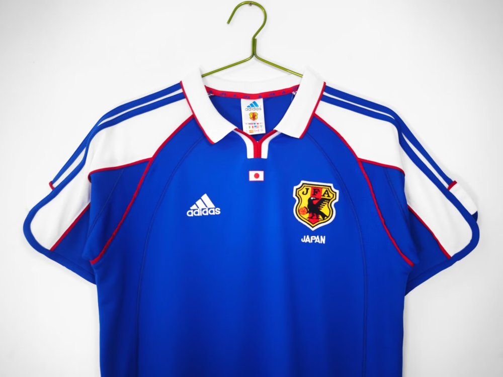 2000 Japan Home Football Shirt（Retro Version）