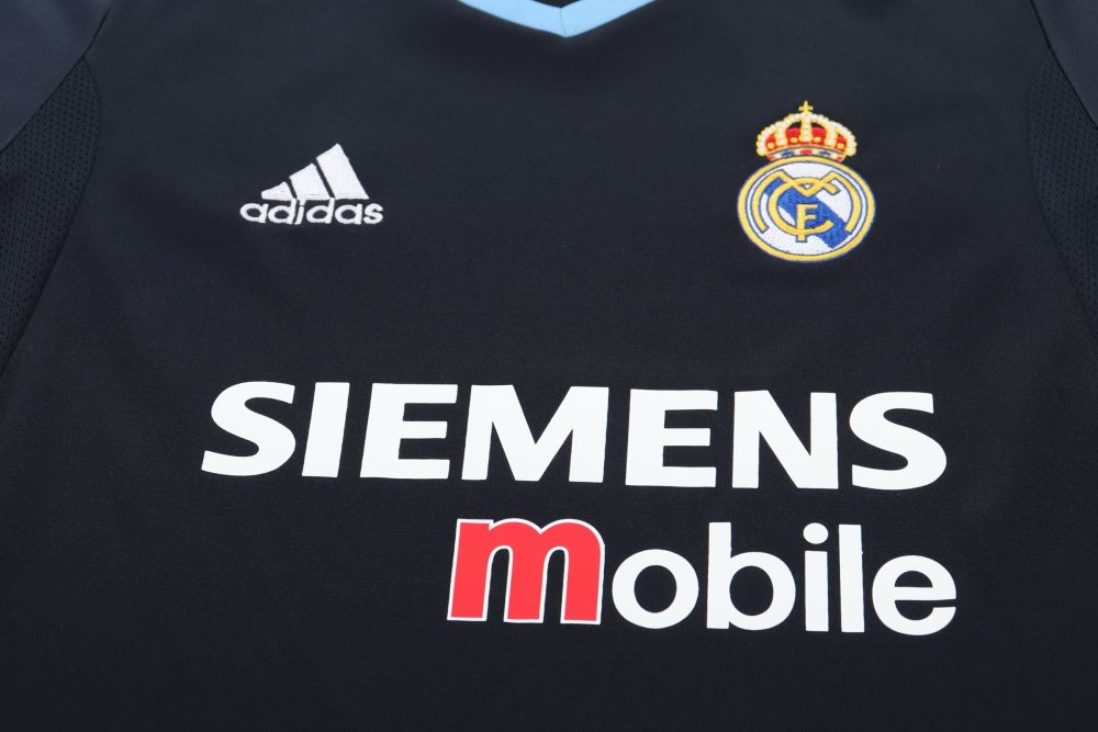 2003/2004 Real Madrid Retro Away Football Shirt(For Kids)