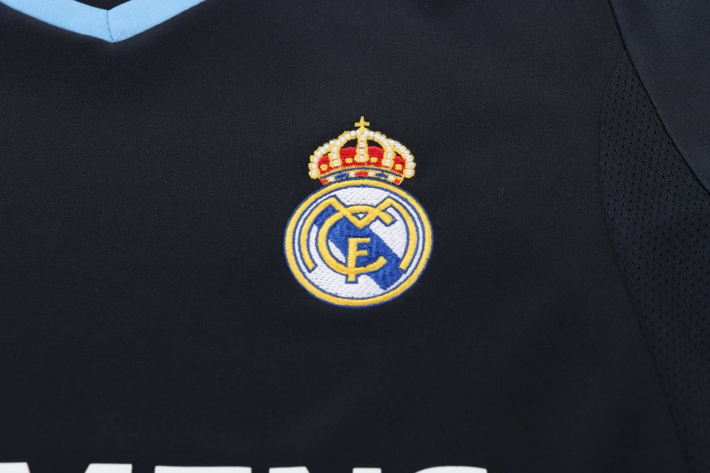 2003/2004 Real Madrid Retro Away Football Shirt(For Kids)
