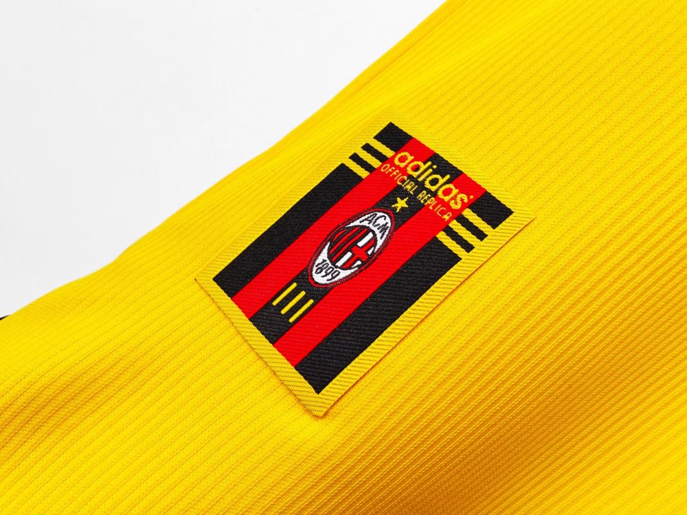 1999/2000 AC Milan Away Football Shirt( Retro )