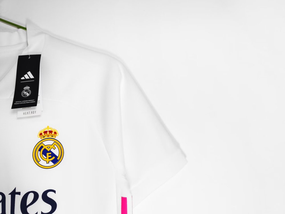 2020/2021 Real Madrid Home Football Shirt (Retro)