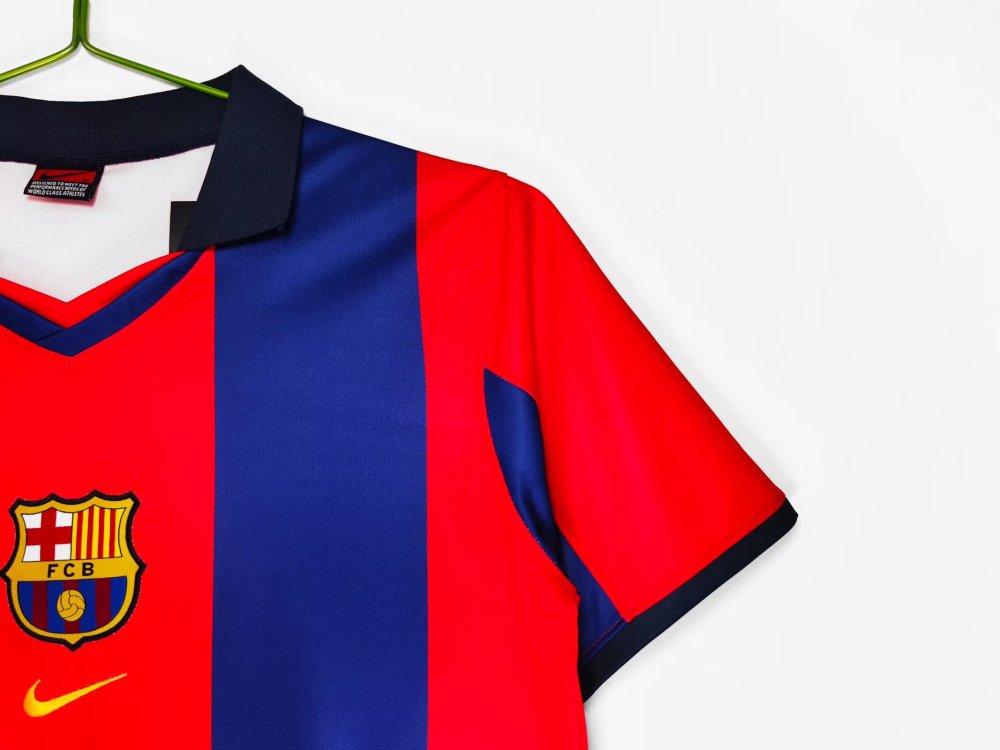 1998/1999 Barcelona Home Football Shirt (Retro)