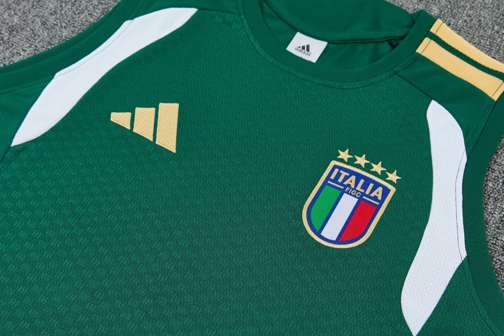 2026/2027 Italy Green Sleeveless training suit set