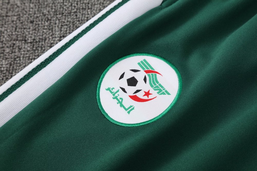 2026/2027 Algeria Green Half-zip training suit set