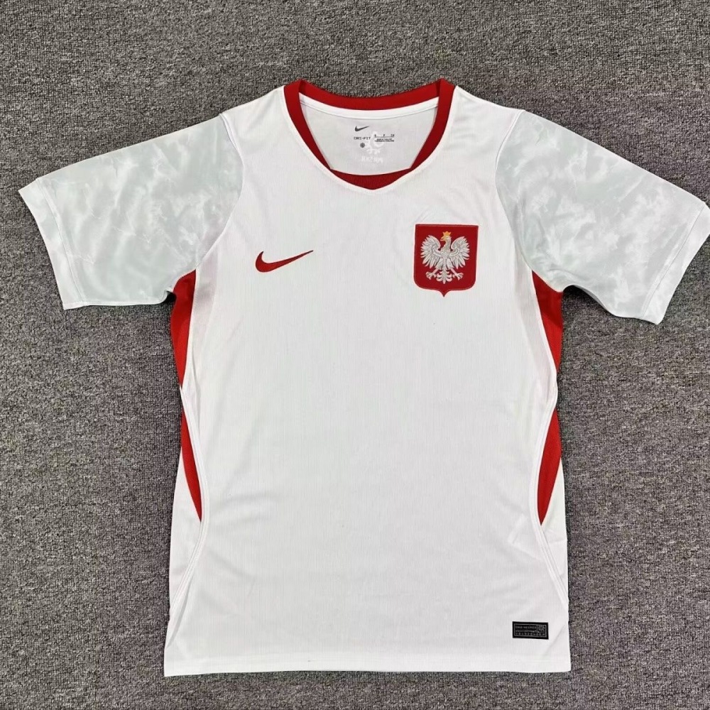 2026/2027 Poland Home Football Shirt