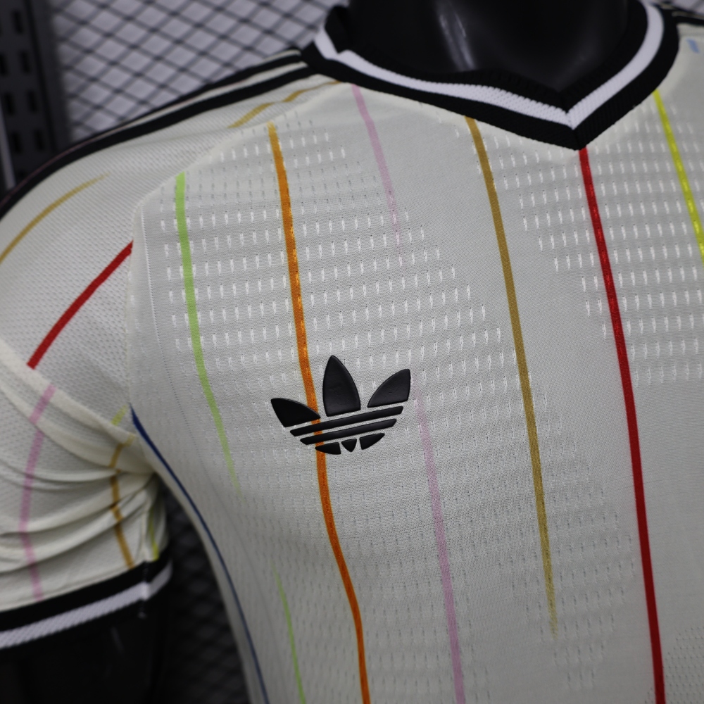 2026/2027 Japan World Cup Away Football Shirt（Player Version）