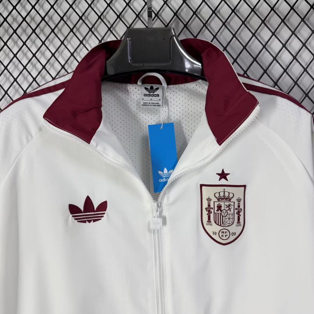 2026/2027 Spain Windbreaker Football Shirt