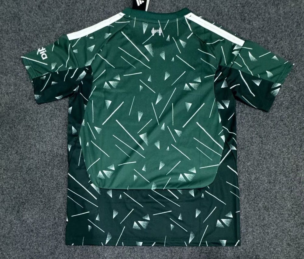 2026/2027 New Liverpool Goalkeeper Jersey (Fans Edition)