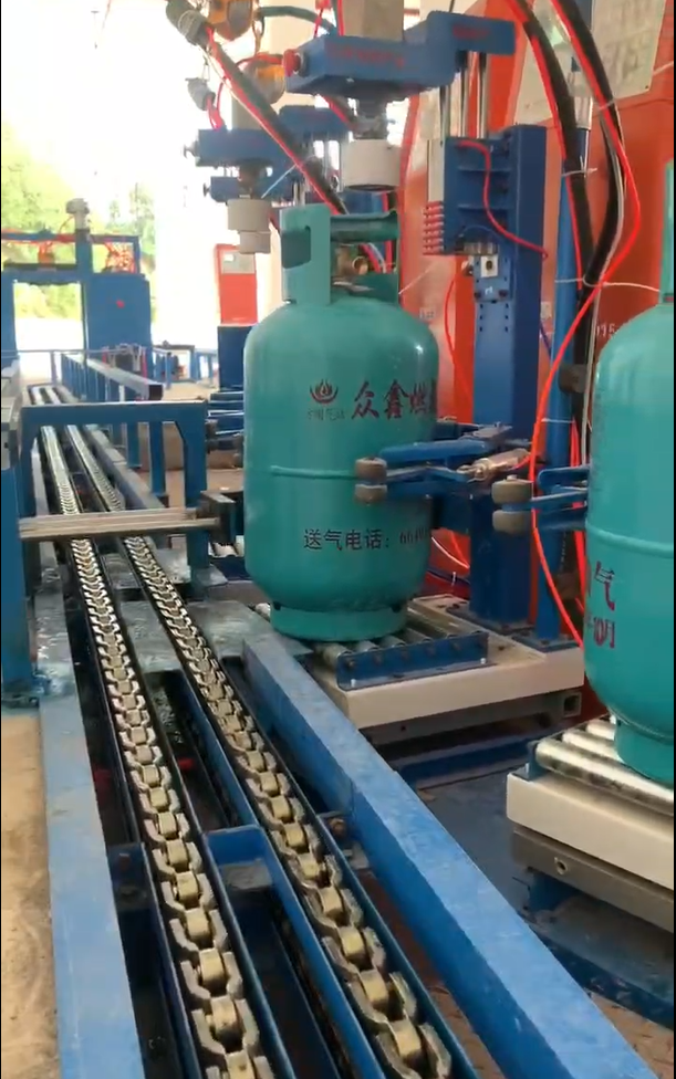 Automatic Rotary LPG Cylinder Filling Machine /  Automatic LPG Cylinder Carousel Filling Machine