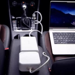 De CocheYoupin Lydsto Car Inverter Standard 12V to 220V 100W High Power Output Five-Hole Socket Inverter