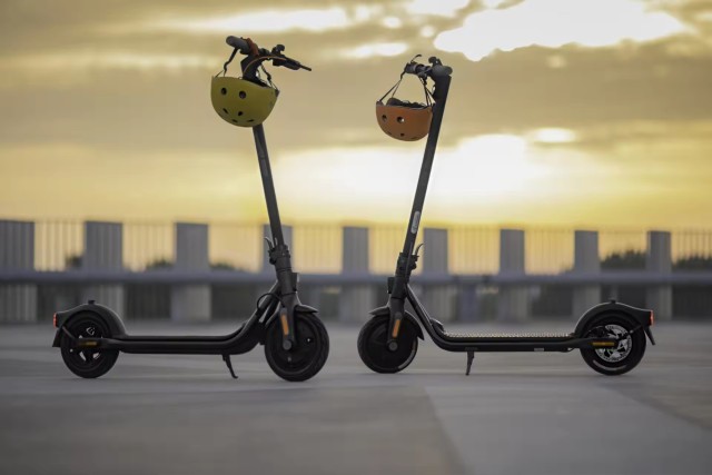 Electric Scooter Adult Original Ninebot Electric Scooter F25 25km/h 600w 2 Wheel Kick Scooter