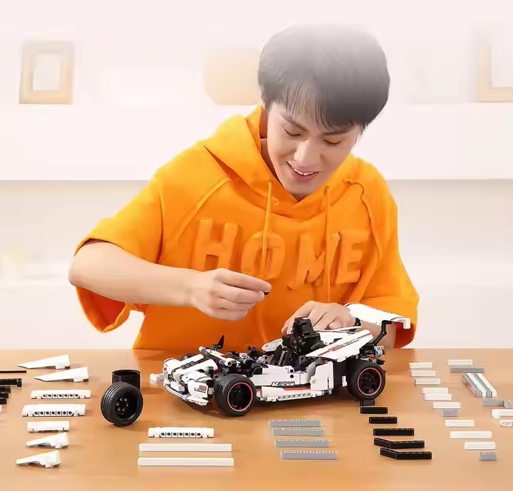 Intelligent Building Blocks Road Racing