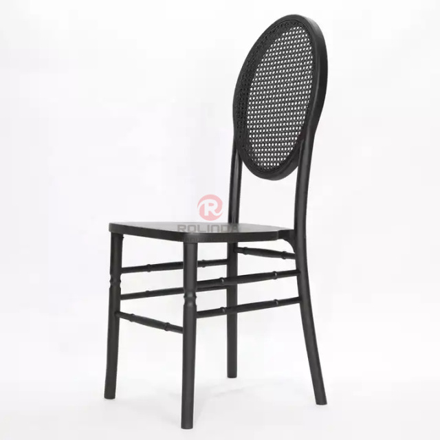 Rattan chair with oval back