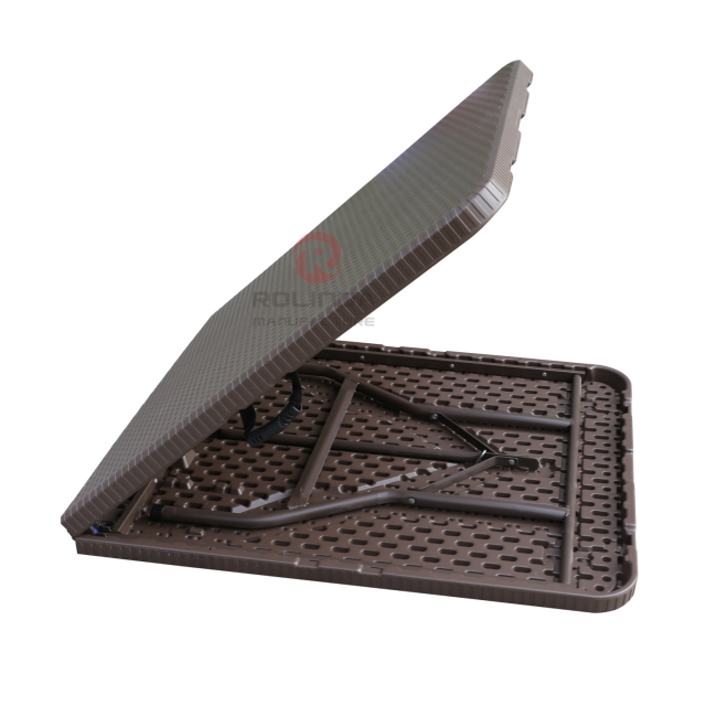 Modern and simple plastic eco-friendly HDPE folding table