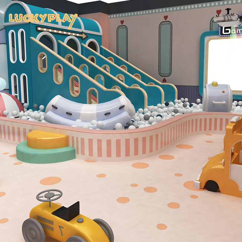 Commercial children's indoor playground equipment