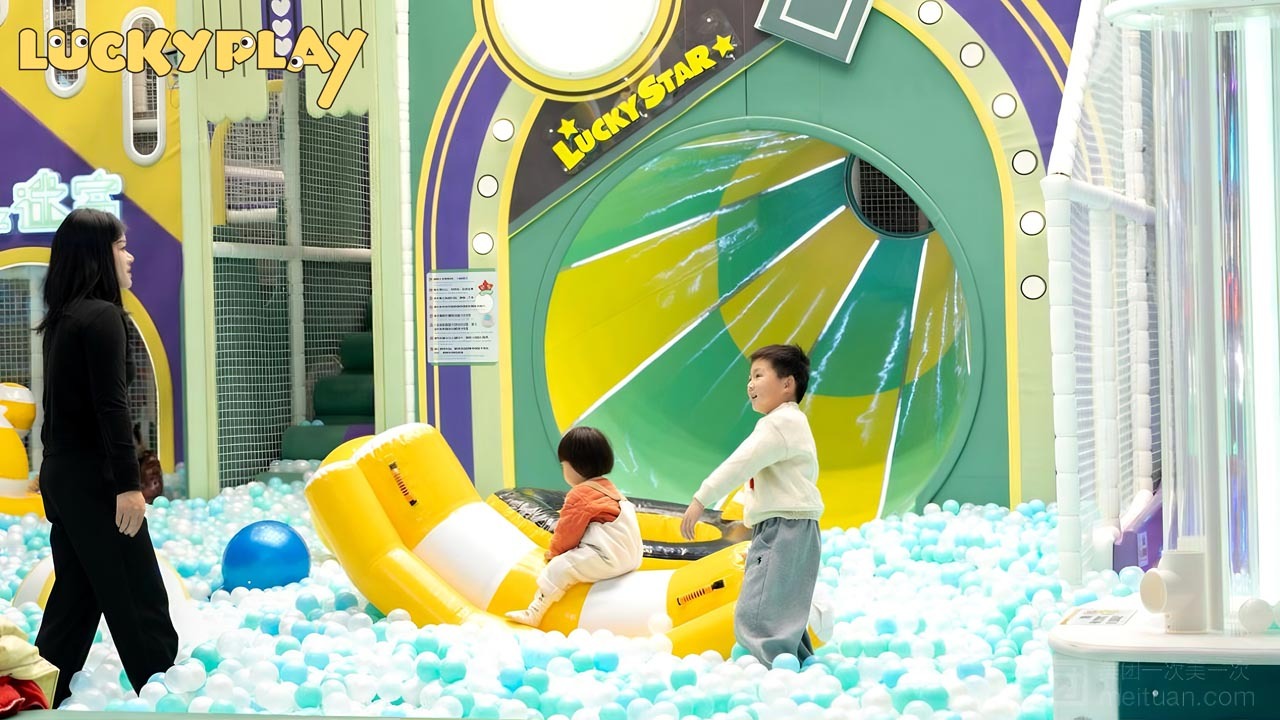 Lucky Star Oxygen Forest Playground
