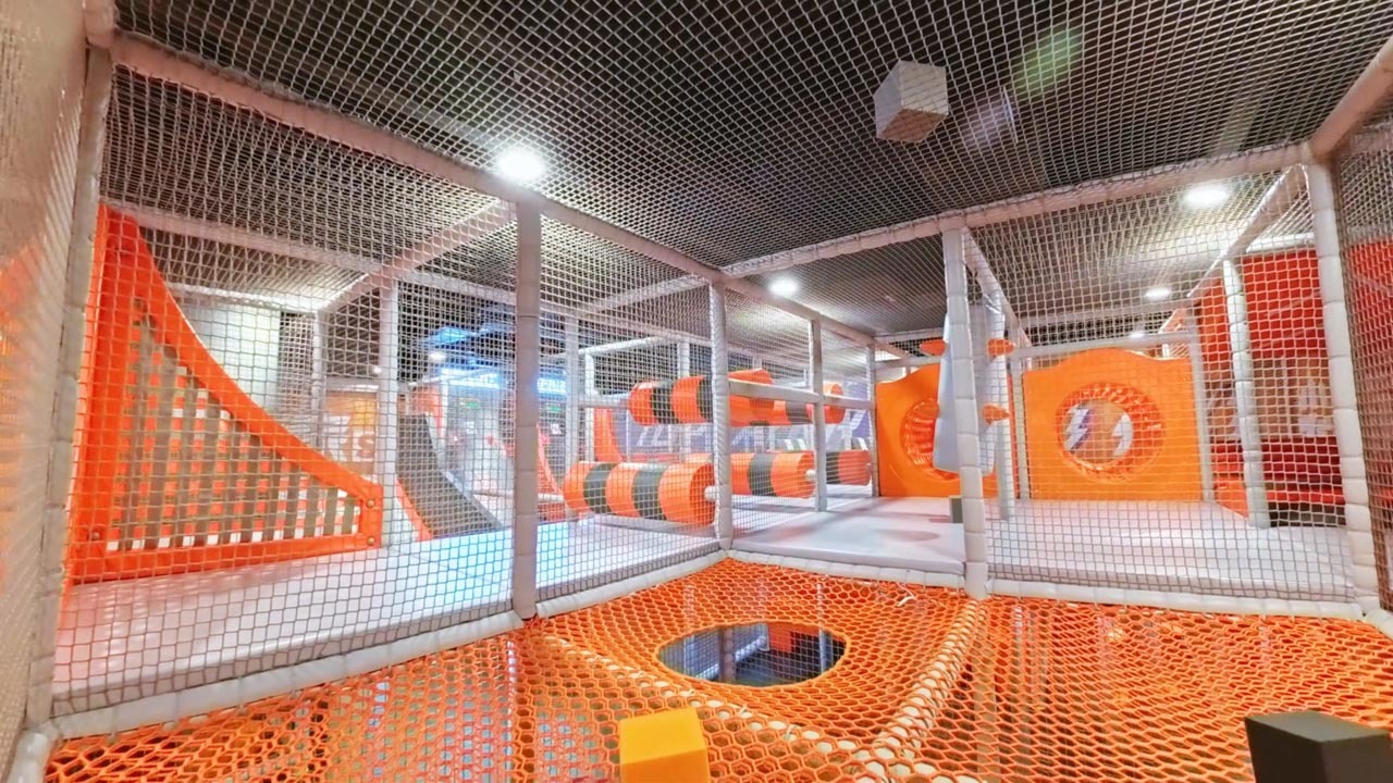 Top Player Indoor Entertainment Center