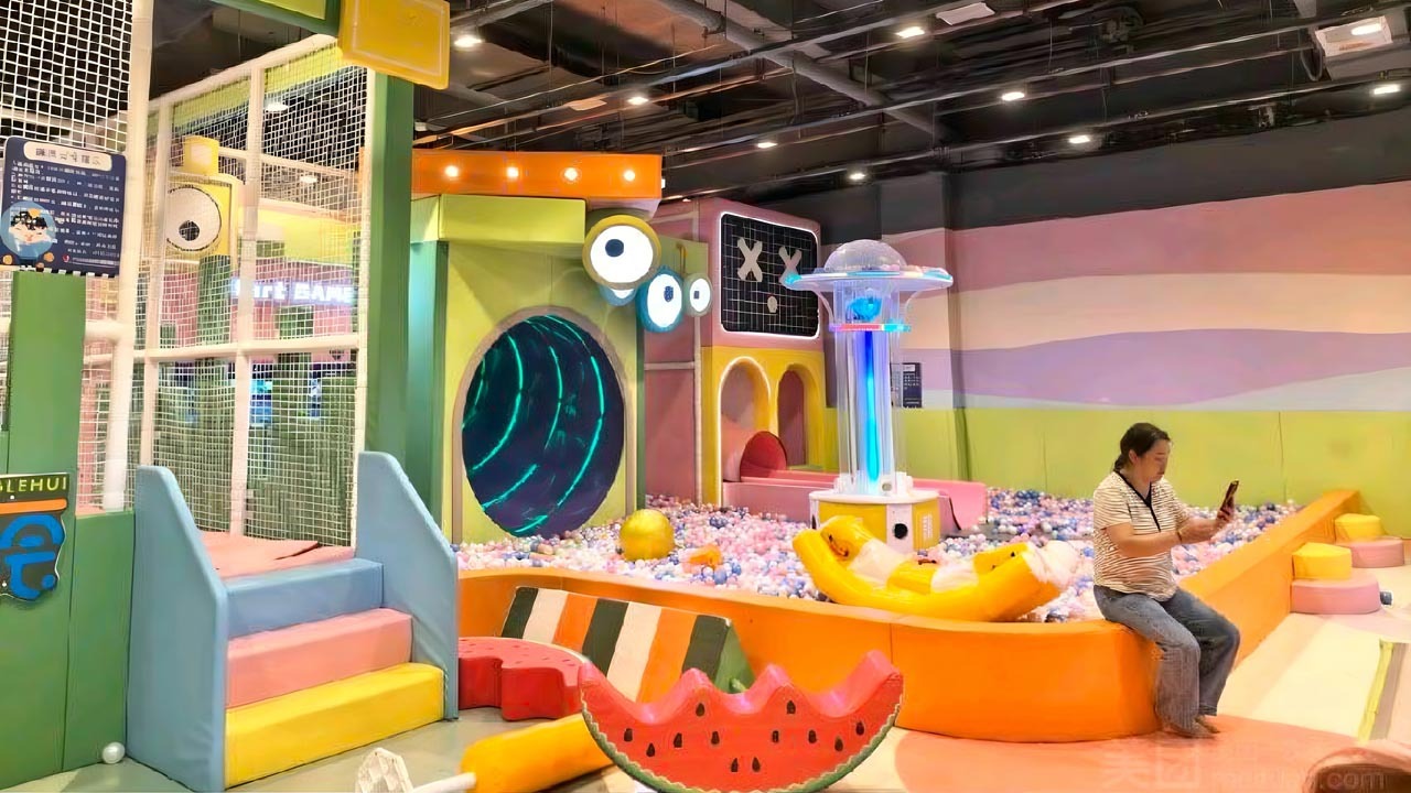 300㎡ | 4m Height | Ages 2–12 | Soft Playground