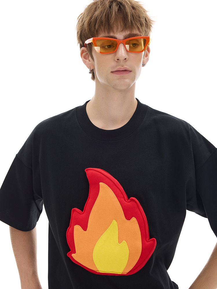 Cotton-filled 3D Gradient Flames T-shirt Hand-printed Design Crewneck Unisex Oversized Comfort Streetwear Top SQQZ PROJECT Original