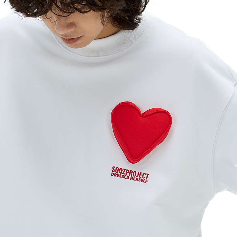 Heart-shaped neckline hoodie