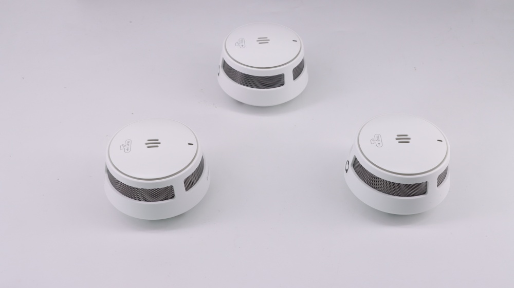 Smoke Detectors & Fire Alarms, 10-Year Battery Wireless Interconnected Smoke Alarm, Photoelectric Fire Alarm for Home, UL & FCC Compliant, 925 MHz USA Only, 3-Pack
