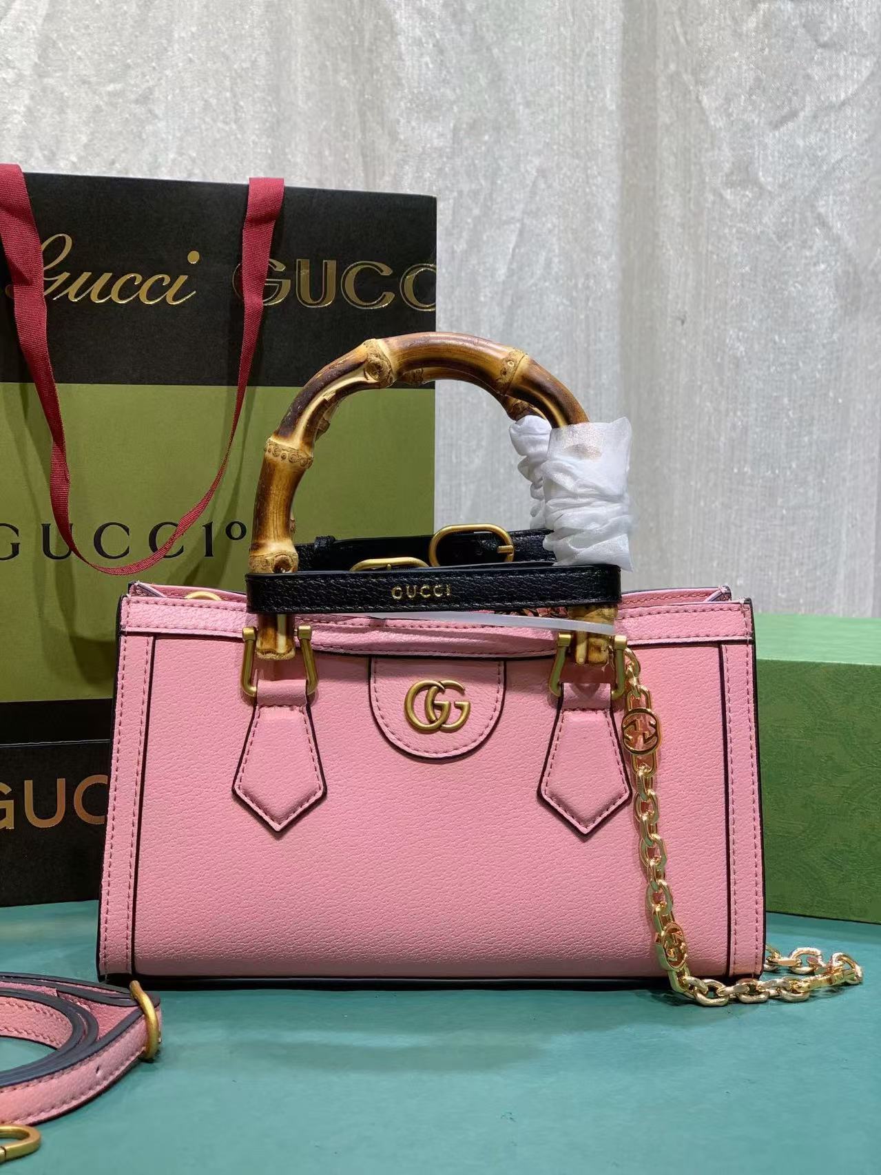 Gucci  diana