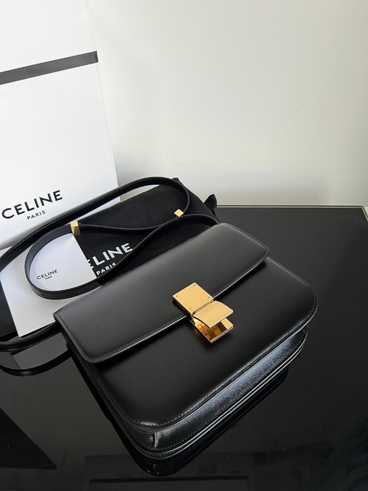 バッグセリーヌ