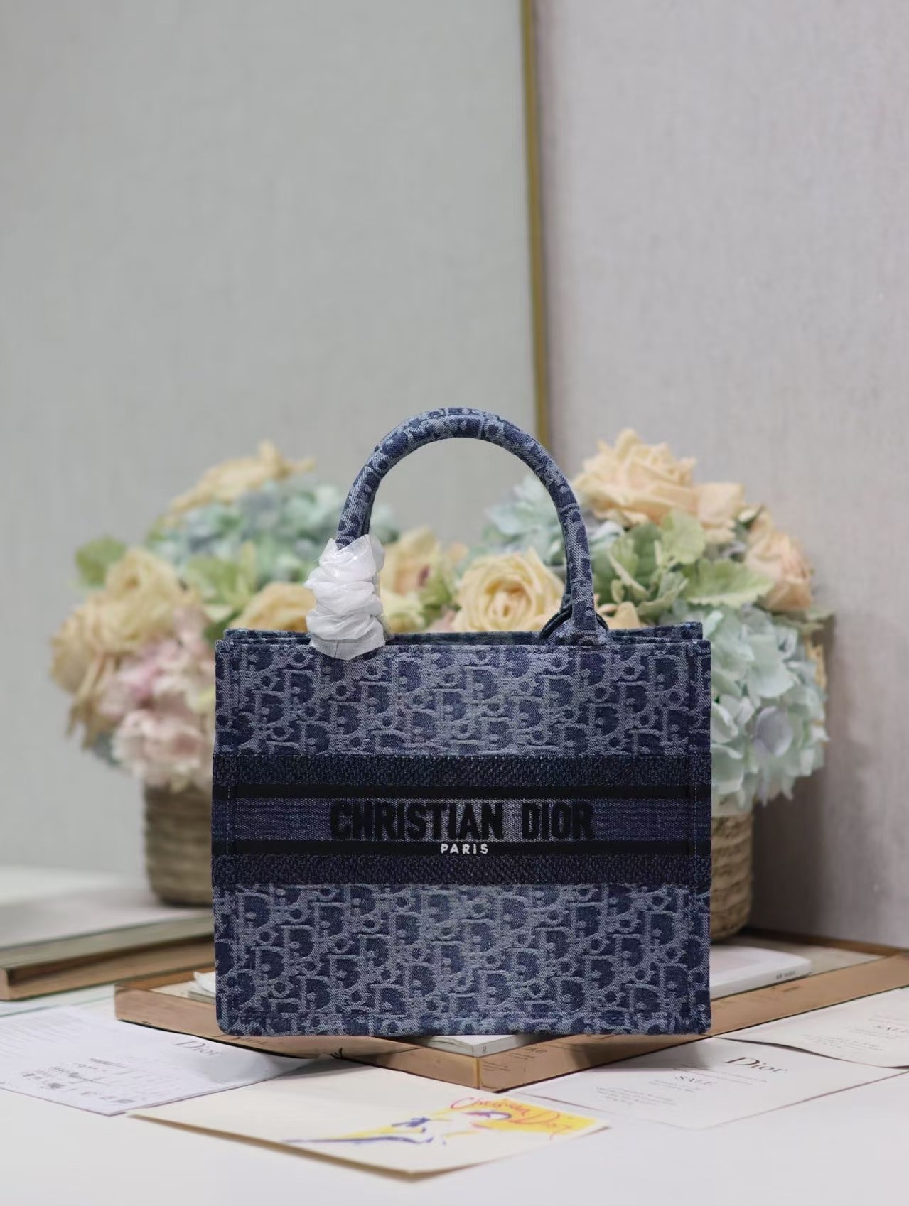 DIOR
