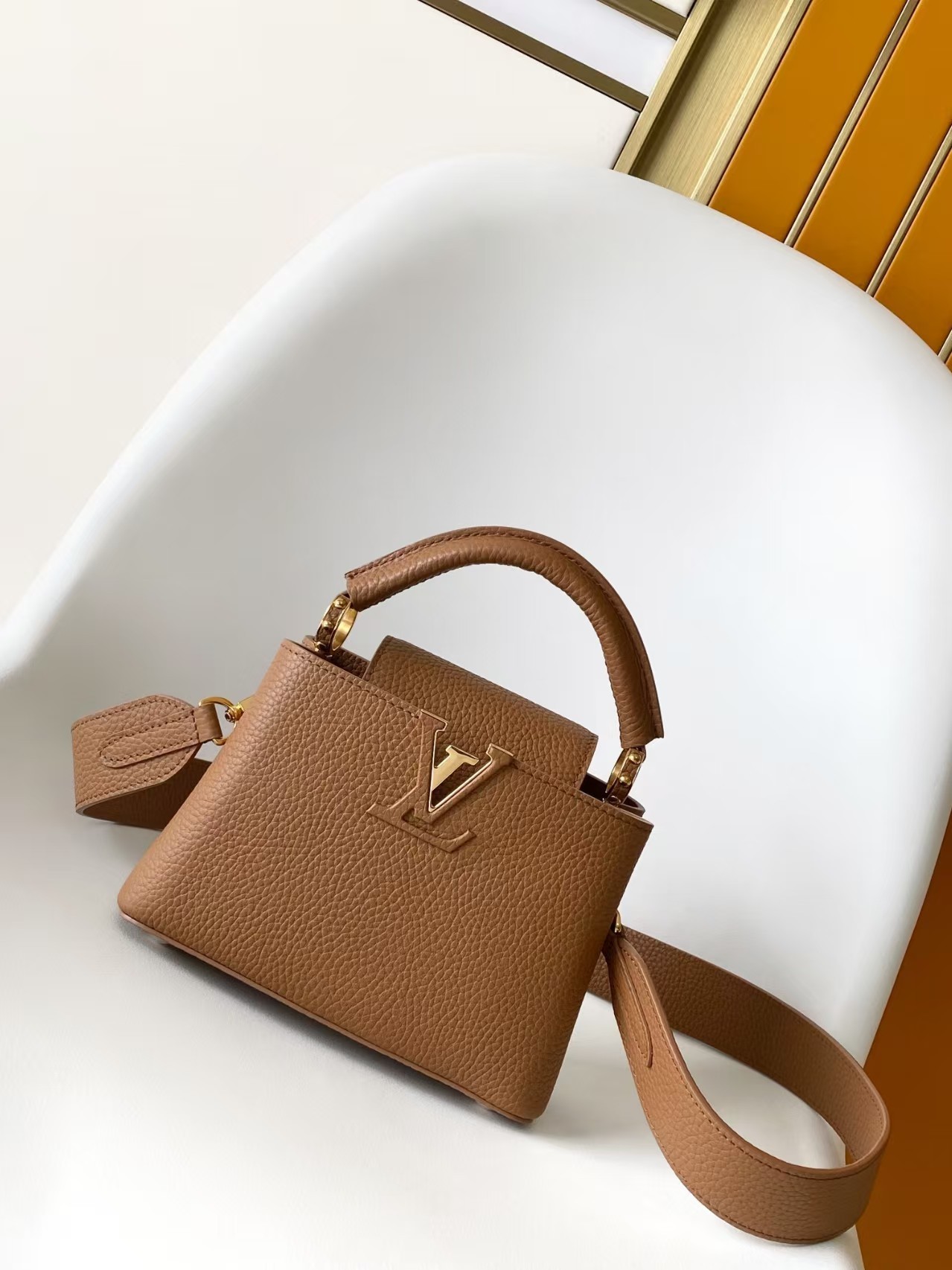 LV