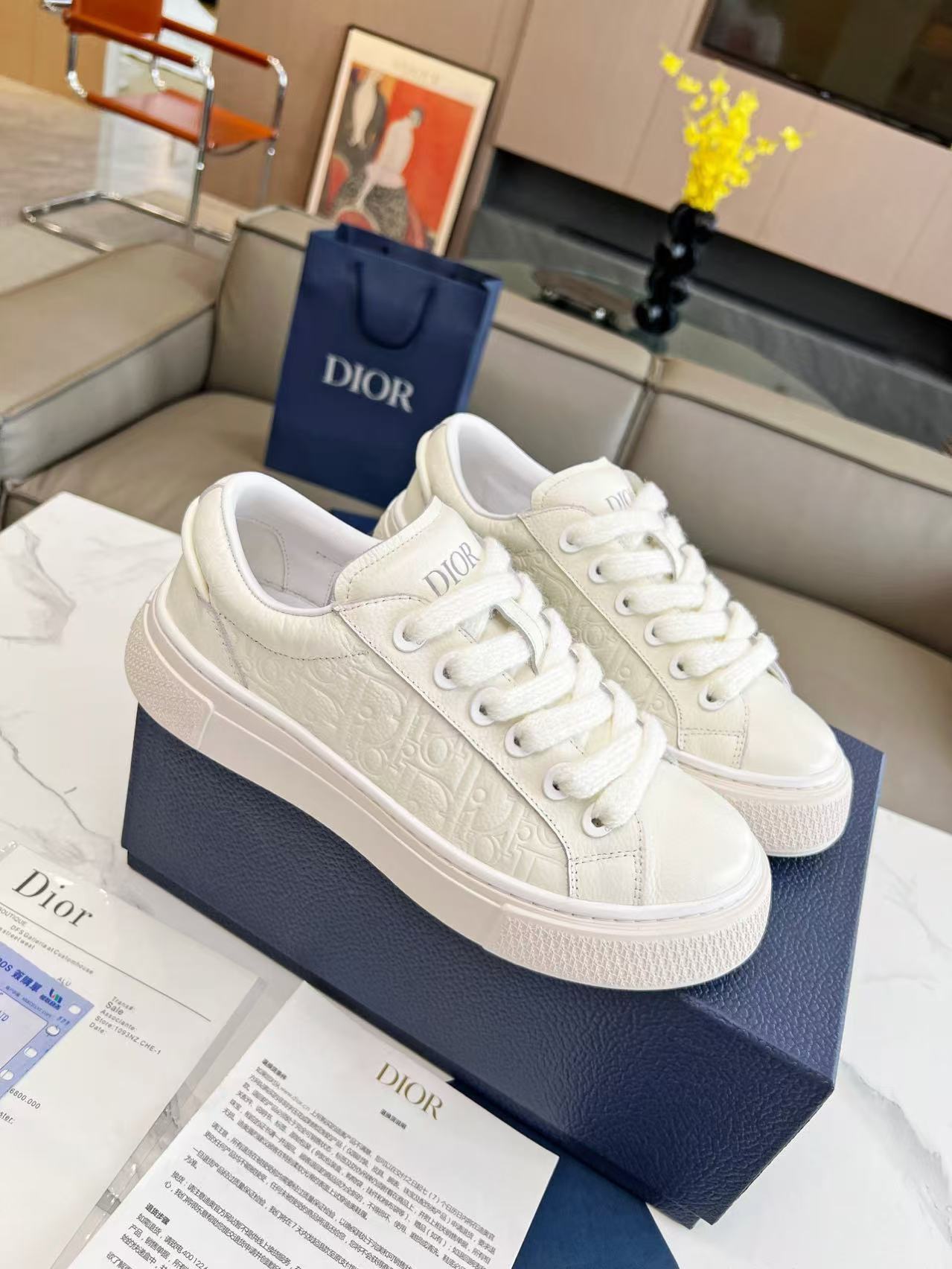 Dior