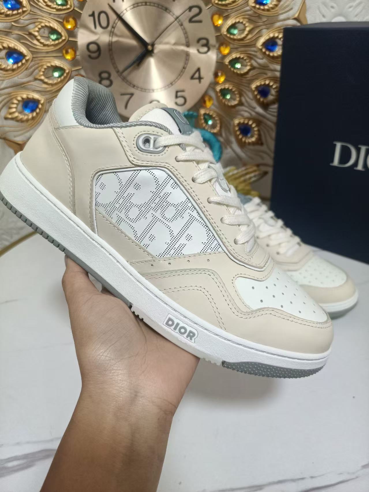 Dior