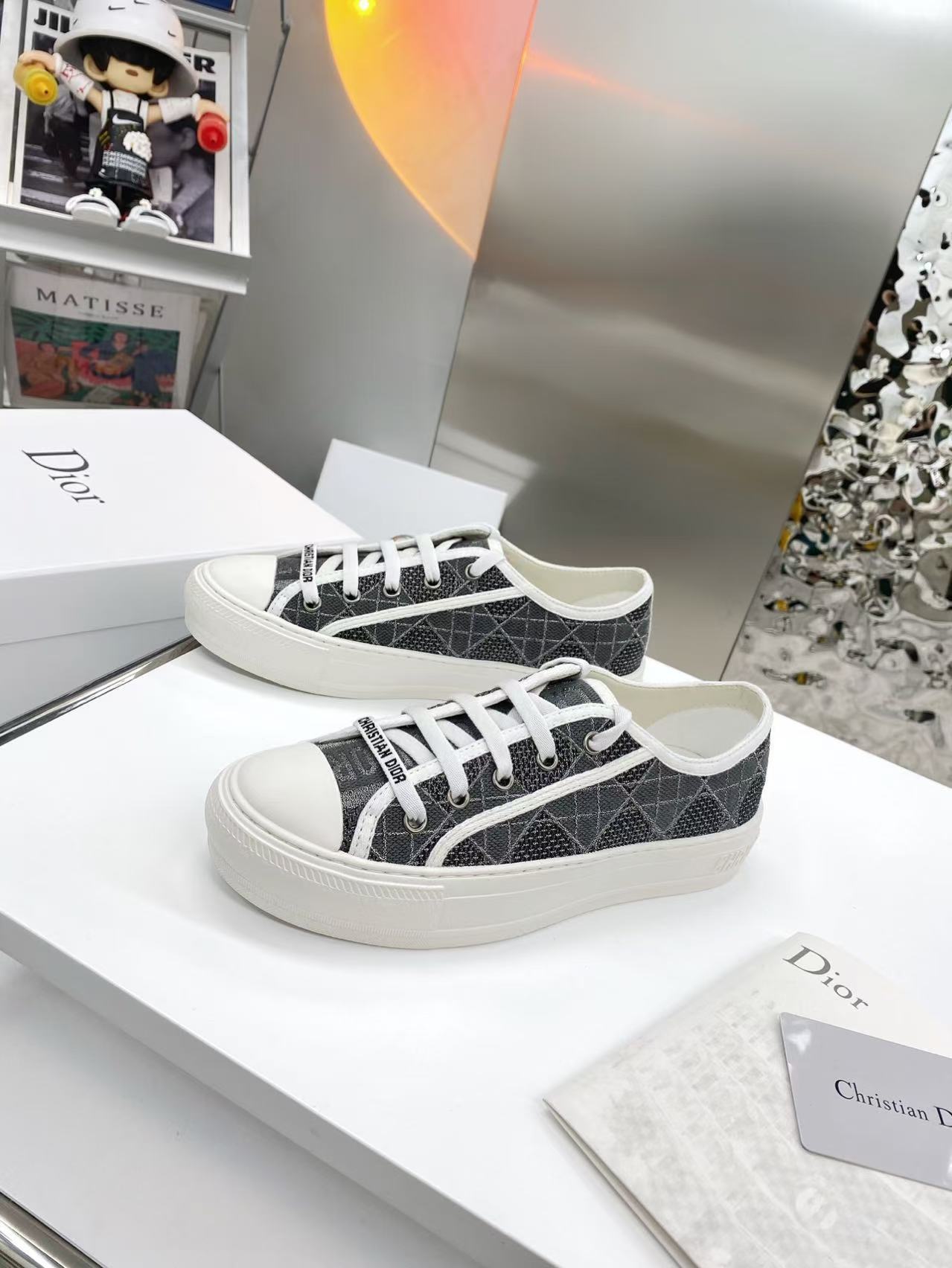 Dior