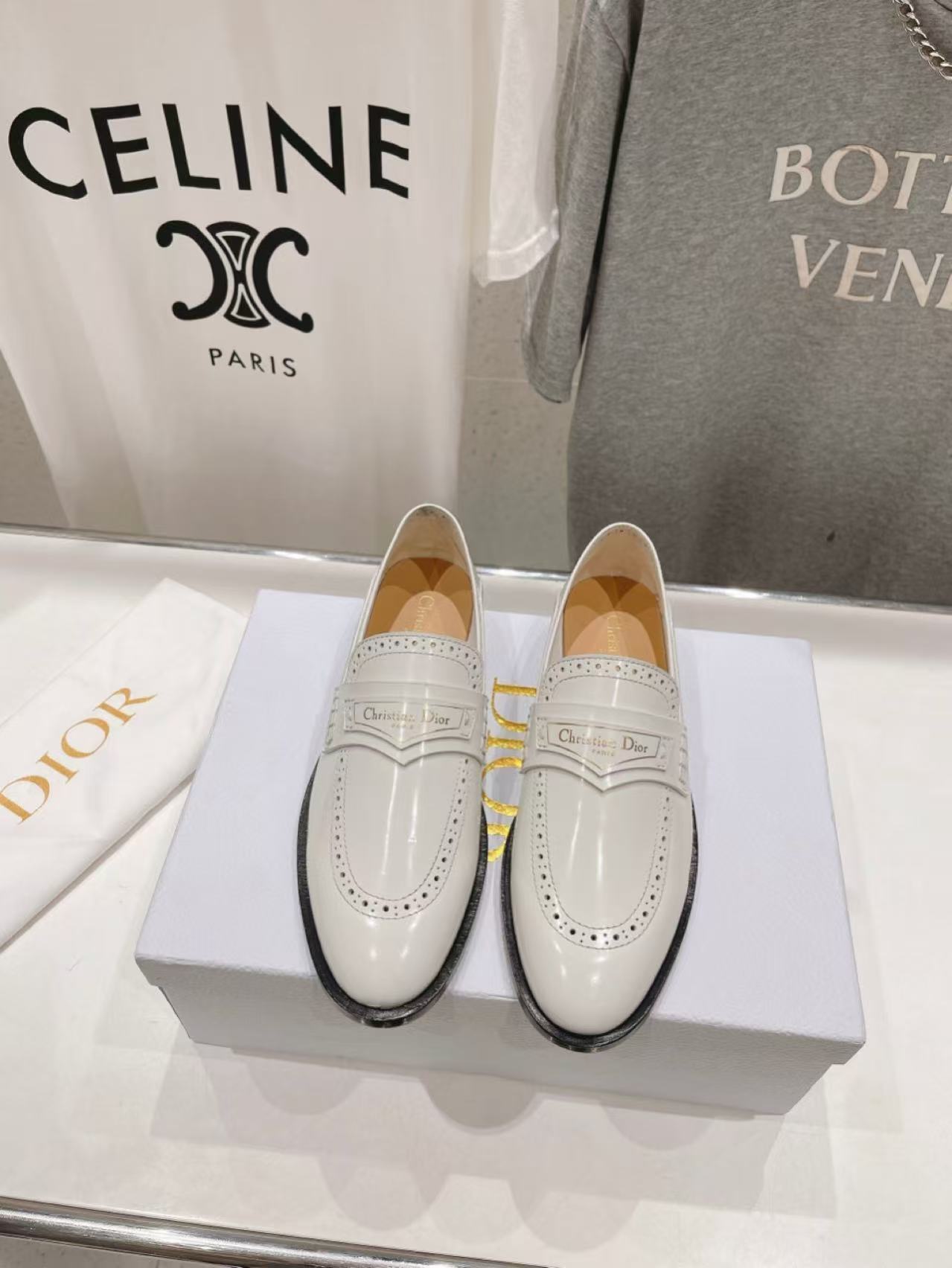 Dior