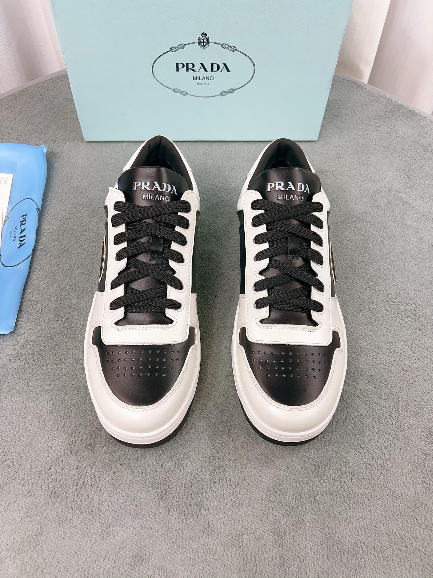 PRADA