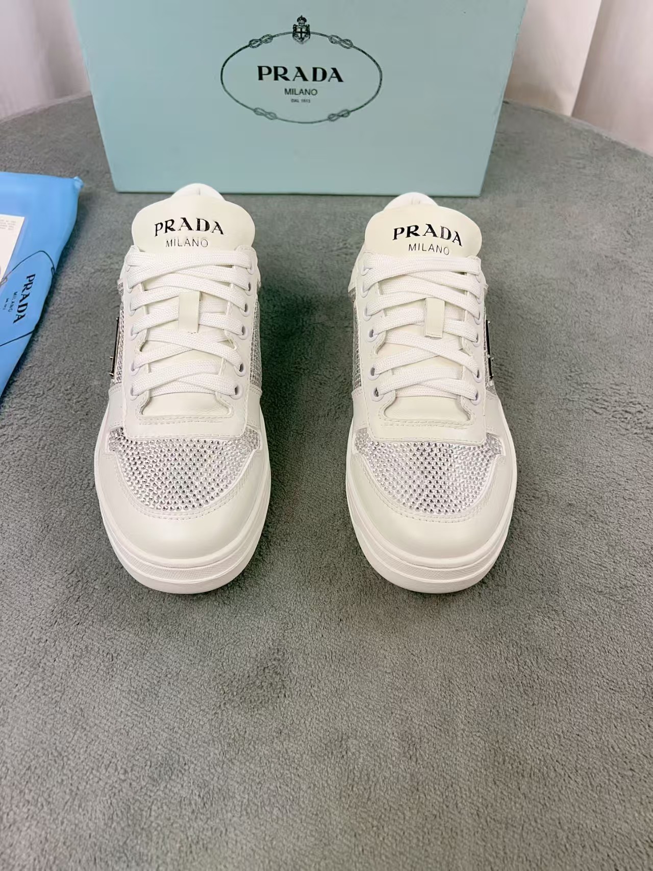 PRADA