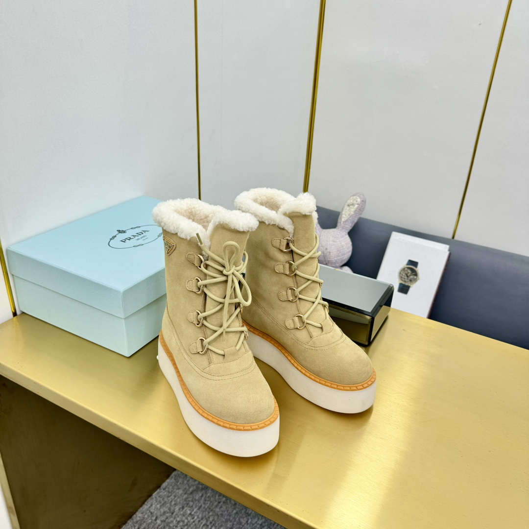 PRADA
