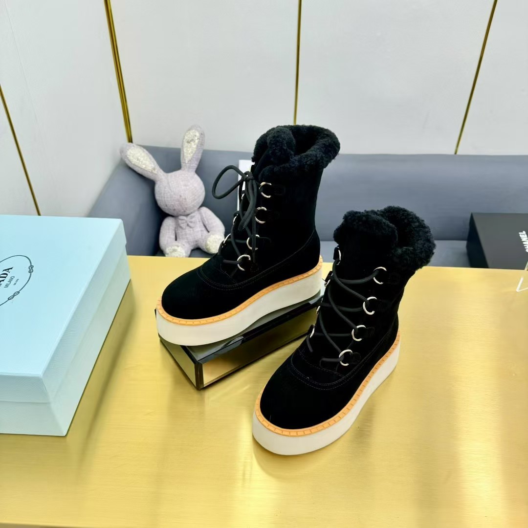 PRADA