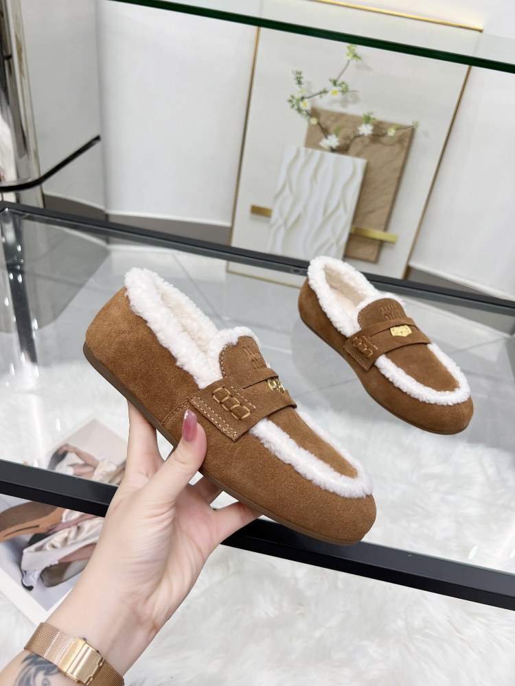 MIUMIU