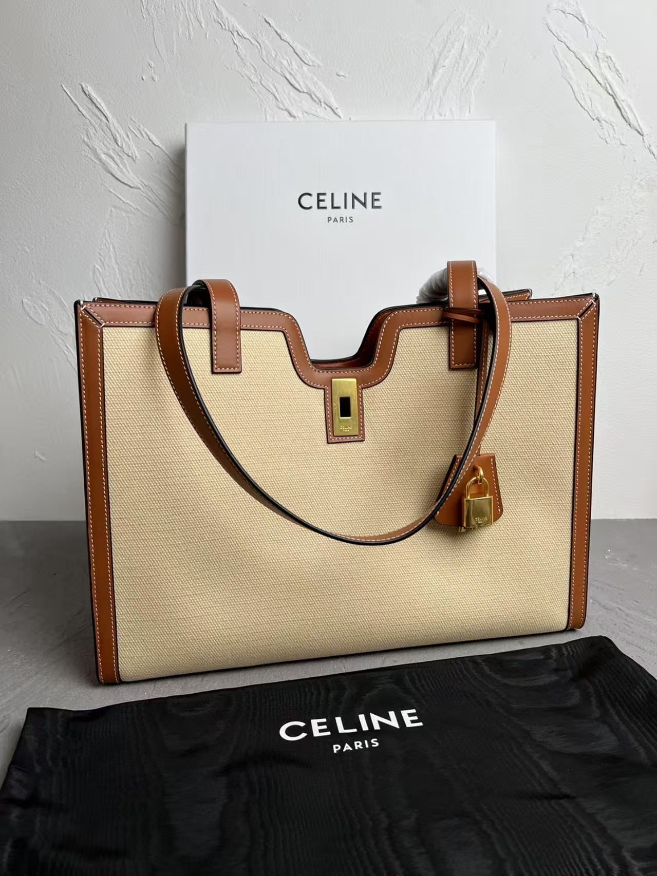 CELINE