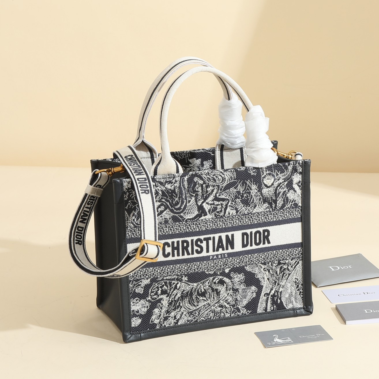 DIOR