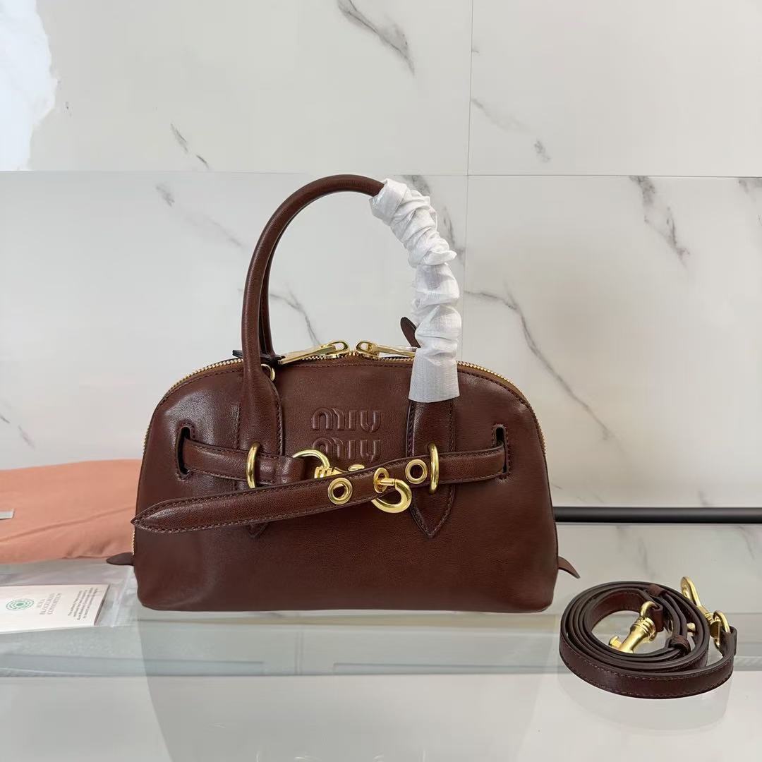 MIUMIU
