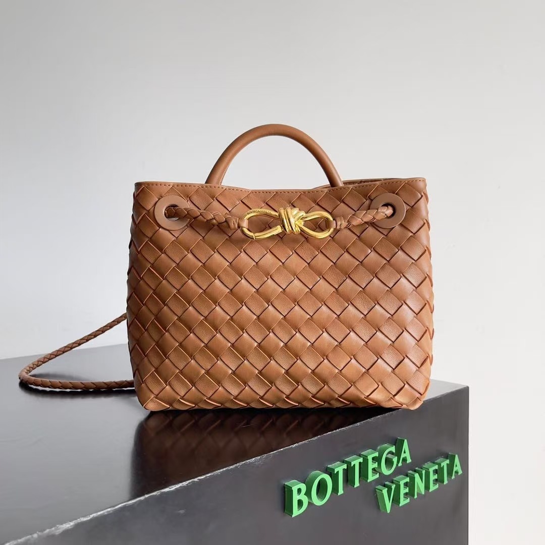 BOTTEGA VENETA