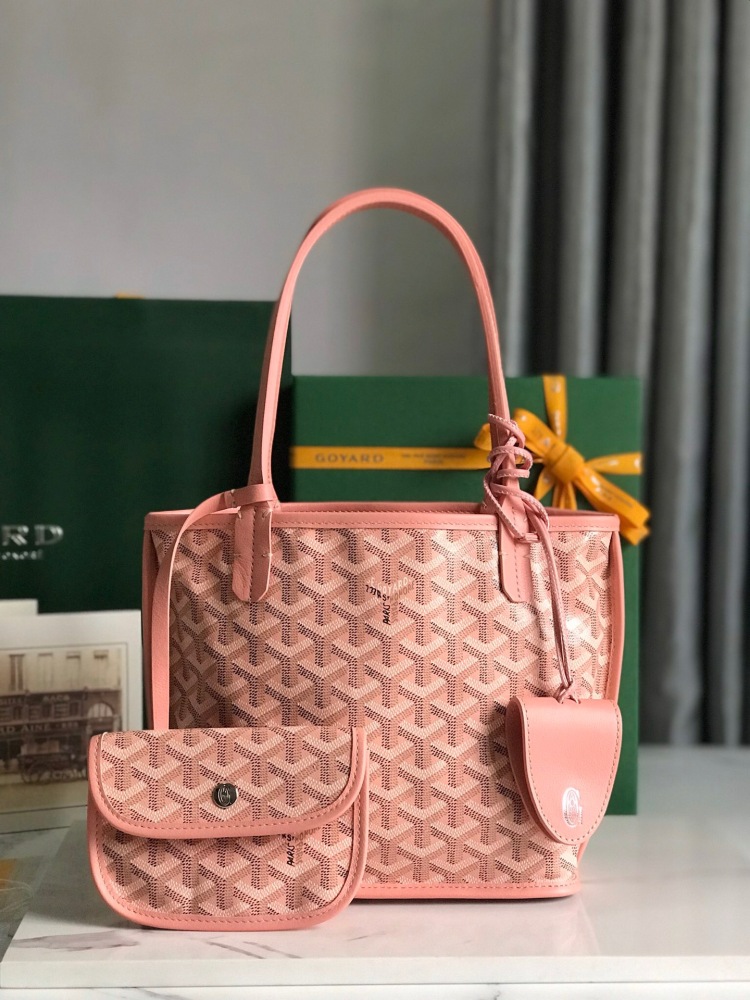 GOYARD