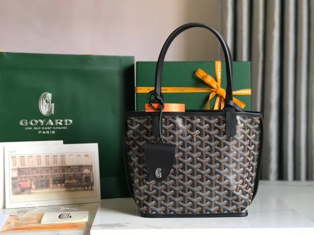 GOYARD